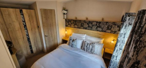 Tattershall lakes breaks Swan view